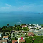 Diamond Lake View - Prestige Villa A 100M Dal Lago